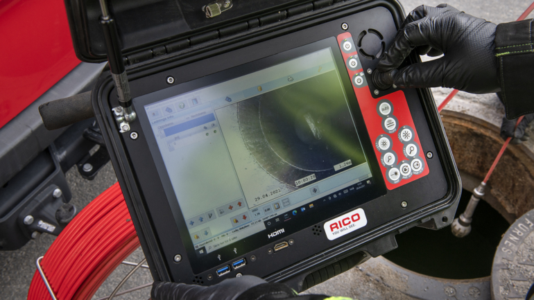 Monitoring pipeline condition via an inspection camera system.