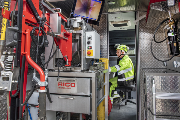 Operating a pipeline inspection system from a specialized vehicle.